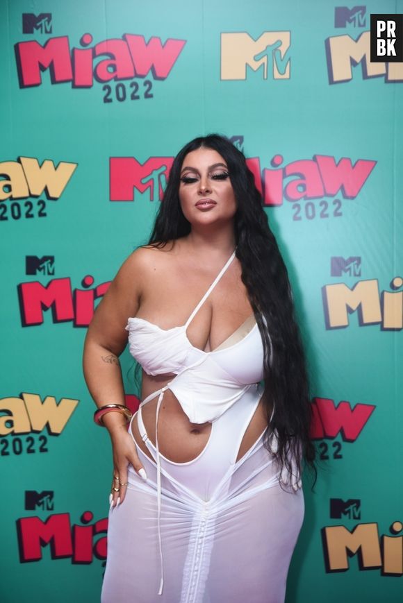 MTV Miaw 2022: o branco foi cor escolhida por muitas celebridades