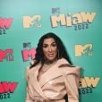 MTV Miaw 2022: Pepita apostou em sobretudo de couro