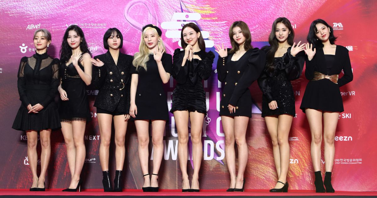 Conheça as integrantes do grupo de k-pop TWICE 