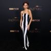 Zendaya foi com vestido justo da Valentino para evento de "Euphoria"