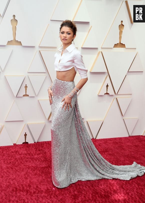 Zendaya também foi com Valentino no Oscar de 2022