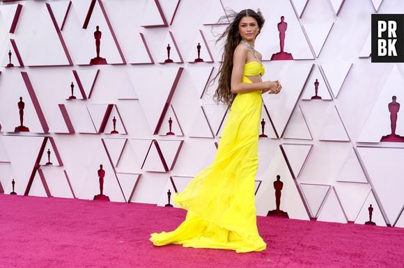 Zendaya usou vestido da grife para Oscar do ano passado