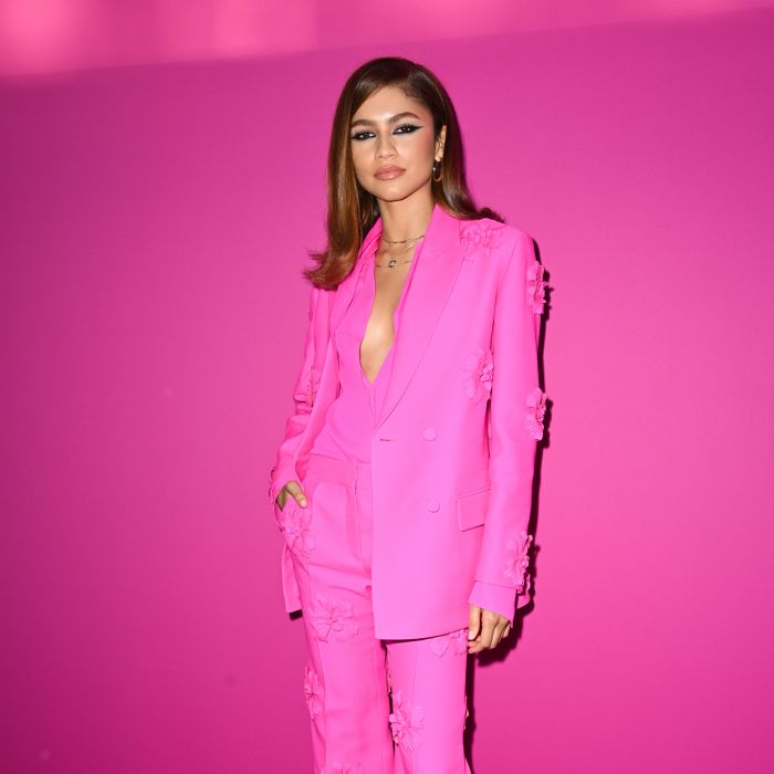 Zendaya fez campanha da Valentino para coleção PP Pink