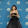 Zendaya usou vestido clássico da Valentino no Emmy 2022