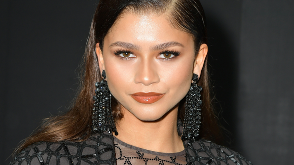 Zendaya e Valentino: 8 looks icônicos da atriz com a marca