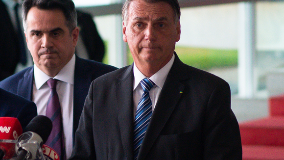 Bolsonaro pode ficar inelegível? Entenda ação no TSE