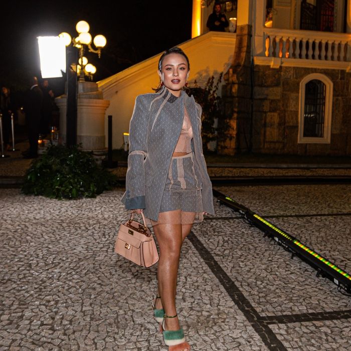 Sasha Meneghel, embaixadora da Fendi no Brasil, esteve na festa de 25 anos  da icônica bolsa Baguette - Purebreak