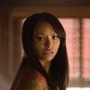 Kat Graham publica foto usando xícara estampada com a logo de "The Vampire Diaries" e fãs suspeitam de comeback da série