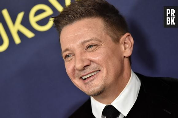 Jeremy Renner precisou ser levado ao hospital de helicóptero