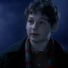 Peter Pan (Robbie Kay) sequestrou seu próprio bisneto Henry (Jared S. Gilmore) em "Once Upon a Time"!