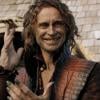 Rumplestiltskin (Robert Carlyle) tem um pai um pouco diferente do normal em "Once Upon a Time"...