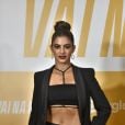 Letícia Salles usa look all black na festa de lançamento da novela "Vai na Fé"