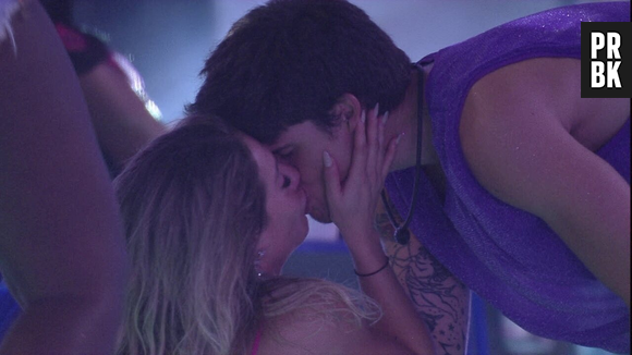 "BBB23": Bruna Griphao e Gabriel formaram casal na 1ª festa do reality