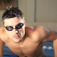 Guilherme Leicam, de "Alto Astral", é afastado de novo das gravações da novela, diz colunista