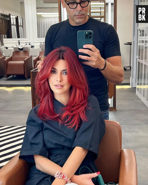 Fernanda Paes Leme ganha elogios por cabelo vermelho