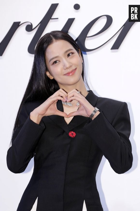 Anuncio da data do debut solo de Jisoo possui mais de 4 milhões de curtidas no Instagram