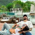 Namorada de Neymar, Bruna Biancardi faz foto exibindo barriga da primeira gravidez