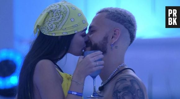 Casal continua? Fora do “BBB23”, Larissa surpreende Fred Bruno na festa dele e empolga fãs. Veja foto!