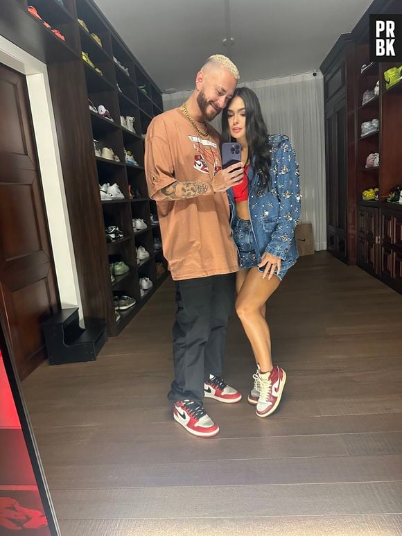 Fred Bruno e Larissa Santos se reencontram na festa de aniversário do jornalista