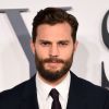 Jamie Dornan, o Christian Grey de "Cinquenta Tons de Cinza", veste um terno da coleção de Marc Jacobs