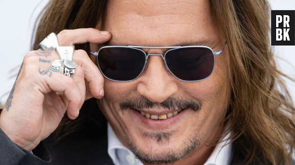 Os dentes amarelados de Johnny Depp chamaram atenção no Festival de Cannes