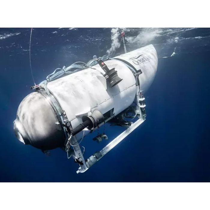 Empresa que criou o submarino Titan afirma que tripulantes estão mortos