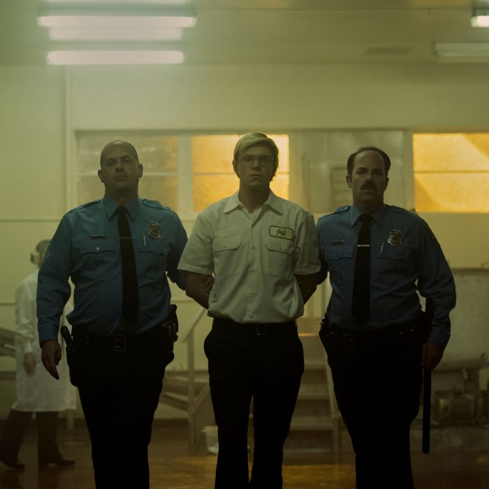 Sequência de &quot;Dahmer&quot;, sucesso aterrorizante da Netflix, revela atores que irão interpretar os protagonistas