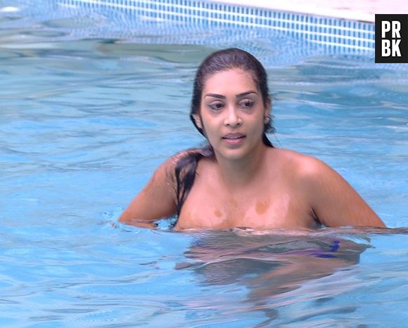 Amanda faz topless no "BBB15" depois de ficar na última eliminação do reality da Globo