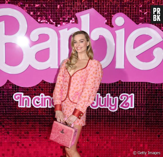 Margot Robbie usou vários looks cor de rosa durante a divulgação de "Barbie"