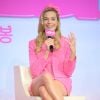 Margot Robbie usou um look Barbie da cabeça aos pés