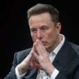 Como Elon Musk perdeu 101 bilhões de dólares e continua o mais rico do mundo?
