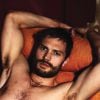 Hoje em dia, o Jamie Dornan, de "Cinquenta Tons de Cinza", tá assim. Todo barbudão e mais gato ainda!