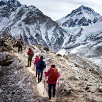 Uma alpinista foi resgatada do Everest. Agora ela se recusa a pagar US$ 10 mil aos seus sherpas