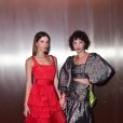 Michelle e Gisele Batista com looks vermelho e brilhante para o Prêmio Geração Glamour 2023