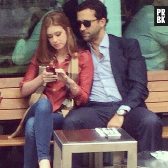 Marina Ruy Barbosa seguiu a onda da Maria Isis de "Império" e também começou a namorar um cara mais velho, o empresário Caio Nabuco