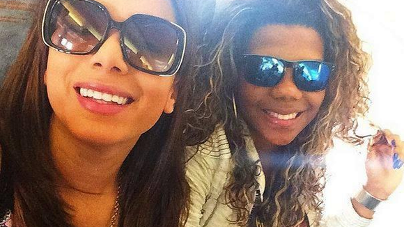 Reta final de "Alto Astral": Anitta e Ludmilla vão fazer participação especial na novela!