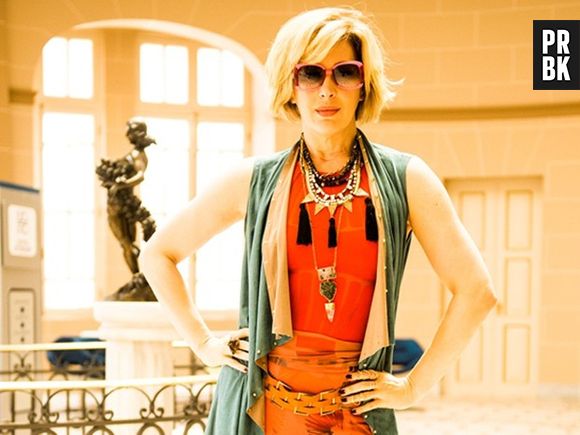 Samantha (Claudia Raia) vai participar de um concurso de funk em "Alto Astral"