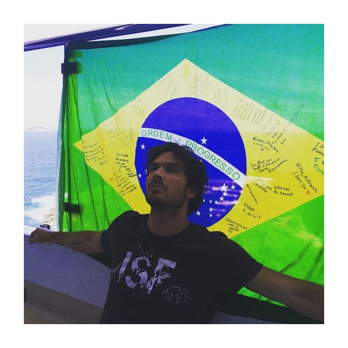  Ian Somerhalder &amp;eacute; apaixonado pelo Brasil. J&amp;aacute; que ama tanto, por que n&amp;atilde;o vir morar de uma vez no Rio de Janeiro com Nikki Reed? 
