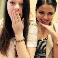 Selena Gomez faz surpresa emocionante para fã internada em hospital nos EUA!