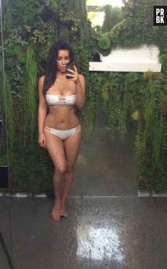 O verão chega em junho nos Estados Unidos, mas Kim Kardashian está sempre adiantada quando o quesito é beleza