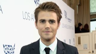 Paul Wesley, de "The Vampire Diaries", ama Taylor Swift e Ariana Grande e se arruma ouvindo elas