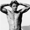 Malhado e ousado, Justin Bieber não pensa duas vezes antes de levar os beliebers à loucura