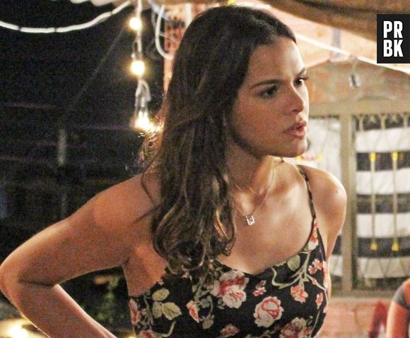 Mari (Bruna Marquezine) fica irada com flagra em "I Love Paraisópolis"