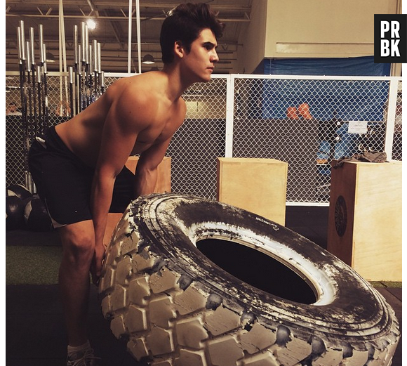 Atualmente, Nicolas Prattes está viciado em crossfit 