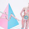Miley Cyrus exibe boa forma (e seios) nas fotos da Paper Magazine