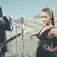 Jack White e Alicia Keys se uniram para cantar ""Another Way To Die", em "007 Quantum of Solace"