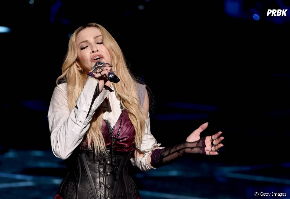 007 Um Novo Dia Para Morrer Trilha Sonora Opa Madonna Pois E A Rainha Do Pop E A Interprete De Die
