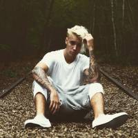 Justin Bieber mostra visual loiro platinado com fotos no Instagram. Tá lindo, tá divo, tá gato!