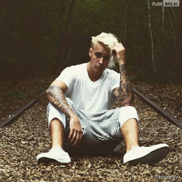 Justin Bieber posa com novo visual, todo loiro platinado, para ensaio no Instagram