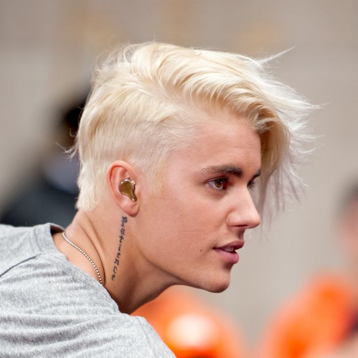 Justin Bieber exibiu seu cabelo loiro platinado pela primeira vez no &quot;Today Show&quot; de quinta-feira (10)